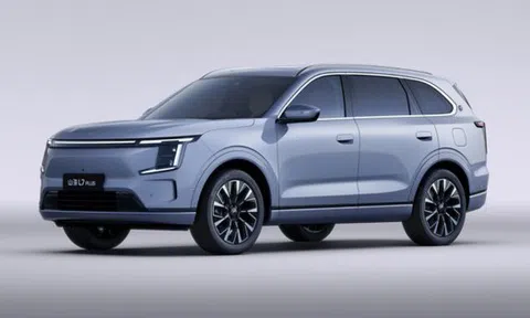 Hãng xe xây nhà máy 20.000 tỷ tại Việt Nam ra mắt mẫu SUV tiết kiệm xăng: chạy full nhiên liệu 1.500 km, thách thức Mazda CX-5