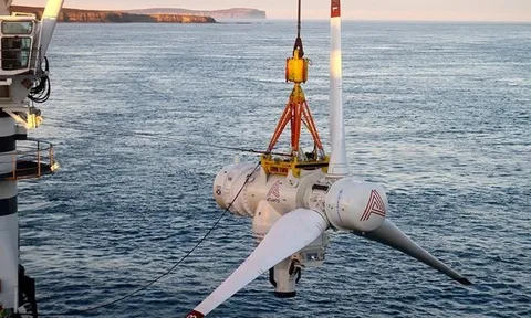 Chiếc turbine cần mẫn chạy dưới chân sóng