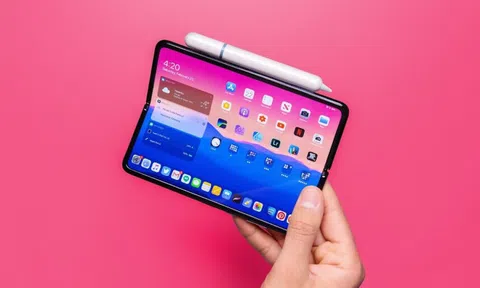 Tin vui cho những ai đang chờ đợi iPhone gập đầu tiên