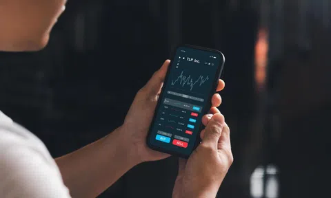 Khi AI hiểu ví tiền của bạn hơn chính bạn: VNDirect, TCInvest, Finhay, Anfin bứt phá cuộc đua cá nhân hóa đầu tư