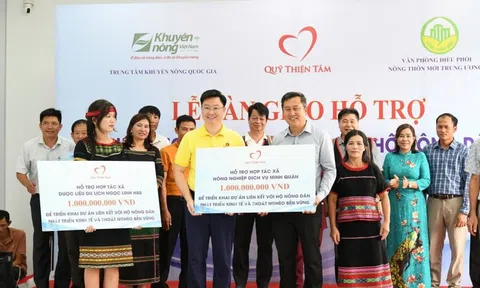 Quỹ Thiện Tâm đón nhận Huân chương Lao động hạng Nhất của Chủ tịch nước