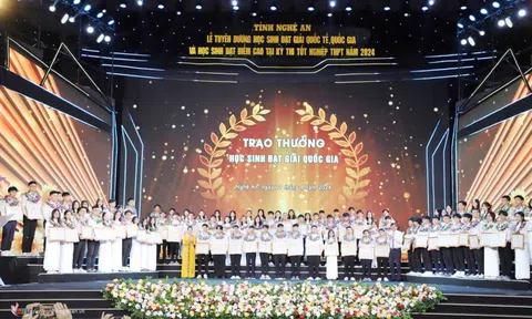 Một địa phương chi 2,6 tỷ đồng vinh danh giáo viên, học sinh đạt giải quốc gia