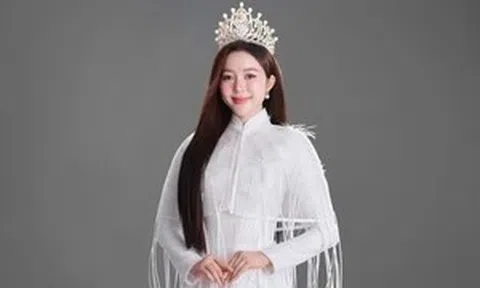 Kiều Duy nền nã diện áo dài trong bộ hình đầu tiên gửi đến Miss International