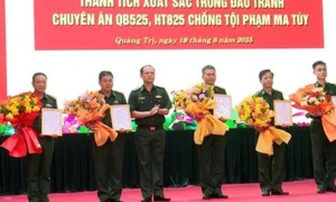 Bộ Tư lệnh Biên phòng và Quảng Trị khen thưởng vụ phá chuyên án ma túy gần 300kg