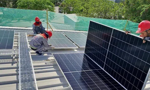 Tiền hỗ trợ lắp điện mặt trời mái nhà khoảng 42.000 tỉ đồng, một hộ dân có thể được 2-3 triệu đồng