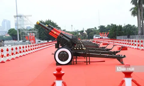 Dàn pháo tập kết tại Mỹ Đình chuẩn bị luyện tập chào mừng Quốc khánh 2/9
