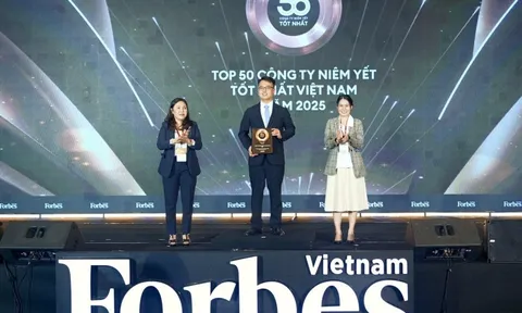 FPT Retail được vinh danh 'Top 50 công ty niêm yết tốt nhất Việt Nam' của Forbes