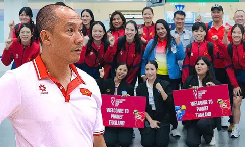 Tuyển Việt Nam gặp sự cố khi sang Thái Lan, mệt mỏi trước giờ đại chiến