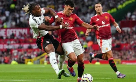 Soi tỉ số trận Fulham - Manchester United: Đòn phản công của "Quỷ đỏ"