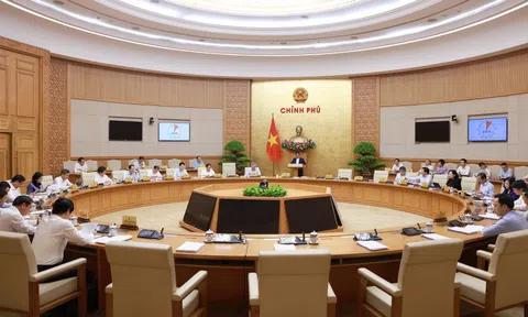 Tập trung xây dựng, hoàn thiện thể chế, pháp luật bảo đảm chất lượng, kịp thời, hiệu quả