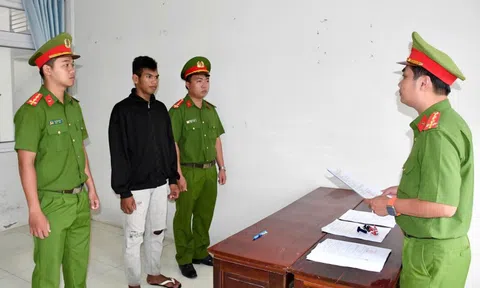 Khởi tố nhóm thanh thiếu niên mang theo hung khí rượt đuổi nhau