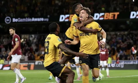 Wolverhampton ngược dòng cảm xúc, đại phá West Ham ở League Cup
