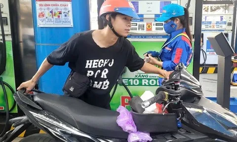 Xăng dầu đồng loạt tăng giá, diesel vượt 18 ngàn đồng/lít