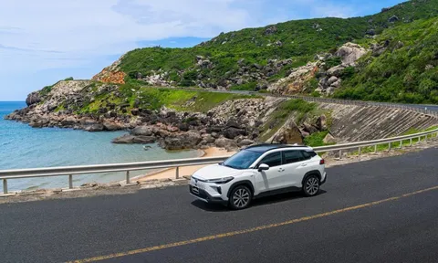 Đẩy mạnh dải sản phẩm xe xanh, Toyota tung hàng loạt “deal hời” trong tháng 8