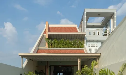 Ngôi nhà hiện đại ở Miền Tây rộng 120m2 mang vẻ đẹp nhà vườn truyền thống
