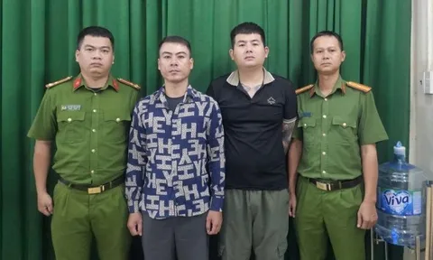 Bắt nhóm cho vay tiền thế chấp bằng căn cước công dân, clip khỏa thân