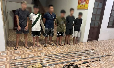 Bắt khẩn cấp 11 thanh thiếu niên chuẩn bị hung khí hỗn chiến