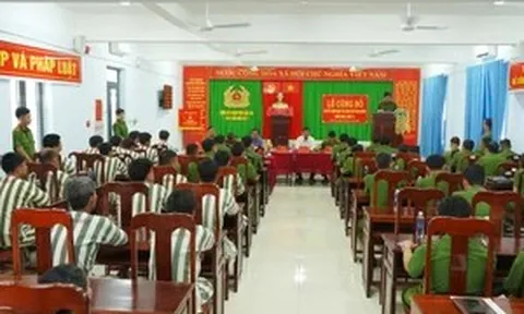 46 phạm nhân tại Cần Thơ được đặc xá, trở về với gia đình dịp Quốc khánh