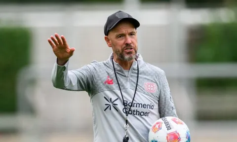 Erik ten Hag bị sa thải, một tuần buồn của các cựu HLV Man United