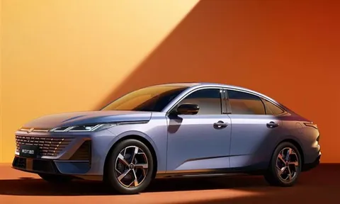 'Ông trùm' xe tải tại Việt Nam trình làng mẫu sedan ngang cỡ Honda Civic: tiêu thụ 6,2L/100 km, giá rẻ hơn cả Kia Morning