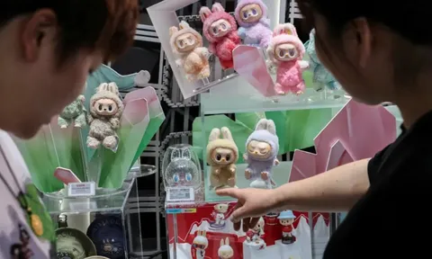Tịch thu hơn 200.000 sản phẩm Labubu giả, cảnh báo có thể gây tổn thương tới sức khỏe trẻ em suốt đời