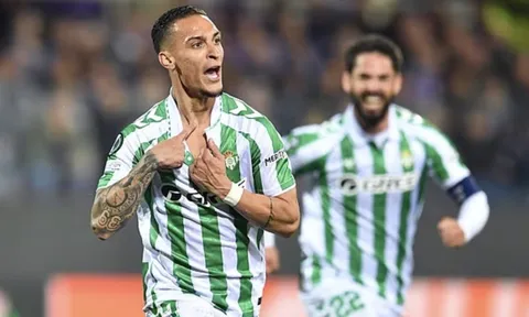 Antony bật khóc ngày trở lại Real Betis, xóa đi ác mộng tại Man United