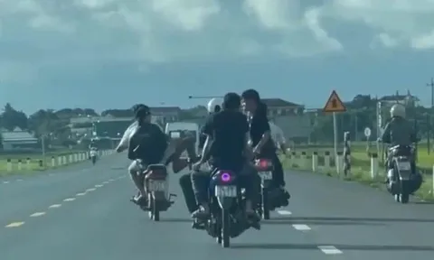 Đùa nhau trên quốc lộ, 6 thanh niên đối diện mức phạt hơn 23 triệu đồng