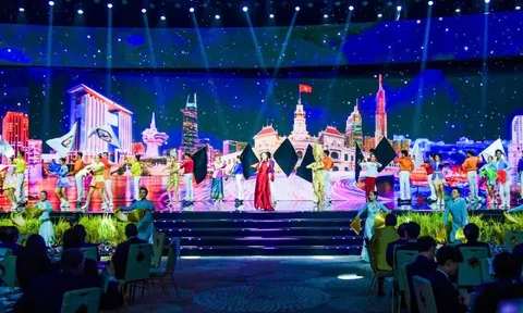 Rực rỡ 'Đêm Việt Nam' - Nơi 'Dòng chảy tinh hoa' hội tụ