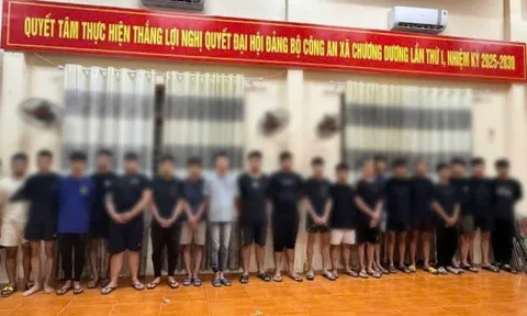 Khởi tố 15 đối tượng lạng lách, đánh võng rồi mang hung khí đuổi đánh đối thủ