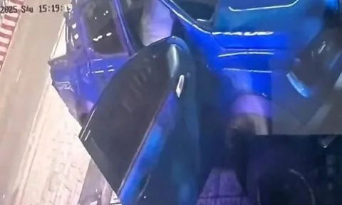 Người đàn ông báo mất gần 30 lượng vàng vì ngủ quên trên ô tô