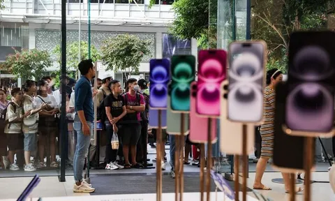 Hết thời kiếm lời hàng chục triệu đồng nhờ "xách tay" iPhone