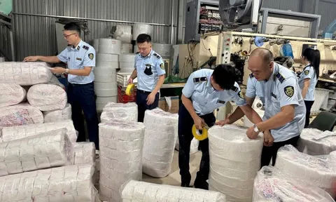 Phát hiện cơ sở sản xuất, kinh doanh bỉm trẻ em giả mạo nhãn hiệu nổi tiếng