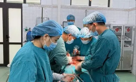 Người phụ nữ đau bụng dữ dội, đến bệnh viện mới tá hỏa nguyên nhân