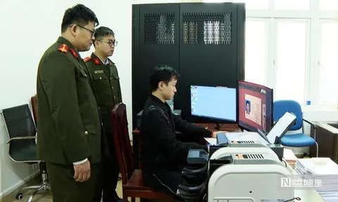 Triệt phá đường dây làm giả giấy tờ quy mô "khủng" do 9x cầm đầu