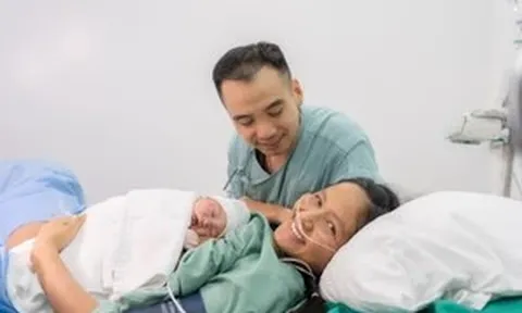 H'hen Niê vỡ òa hạnh phúc khi được làm mẹ, bày tỏ lòng biết ơn với mẹ và chồng