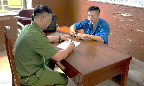 Khởi tố đối tượng thuê xe ô tô tự lái mang đi cầm cố, làm giả sổ đỏ để vay tiền