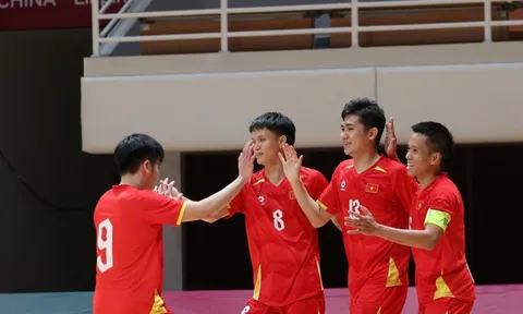 Futsal Việt Nam ra quân với chiến thắng 9-1