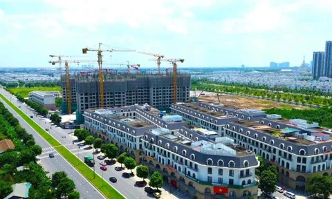'Bùng nổ' nguồn cung nhà ở nhưng giá không ngừng tăng