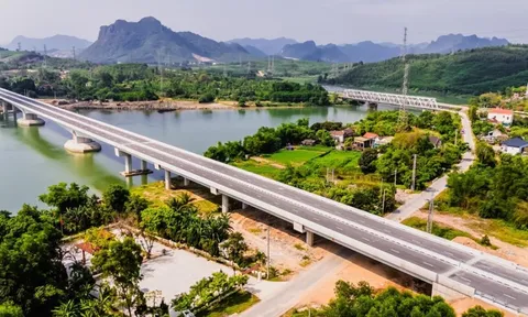 Quảng Trị tri ân những anh hùng đã ngã xuống tại Bến phà II Long Đại