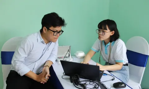 Những trường hợp phải tạm dừng hợp đồng khám bệnh, chữa bệnh BHYT?