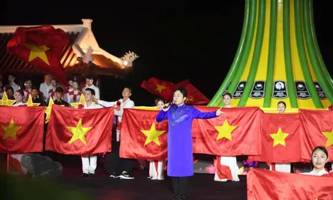 Đêm nghệ thuật sử thi tại Quảng Trị: Dòng sông hoa lửa sáng mãi cùng lịch sử