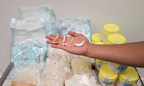 Một trung tá chỉ huy cuộc đột kích, triệt phá đường dây buôn bán silicon giả cho cơ sở thẩm mỹ viện, tịch thu 15.000 sản phẩm trị giá hơn 6 tỷ đồng