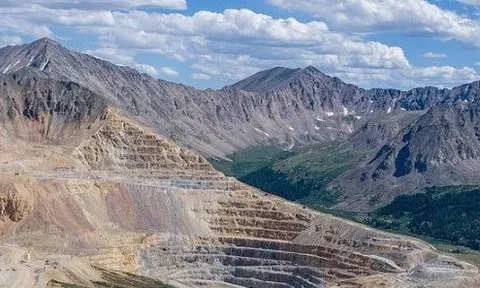 Nền kinh tế lớn nhất thế giới đang lãng phí một “mỏ vàng” có thể thay đổi ngành công nghiệp ô tô điện, đủ sản xuất pin cho hàng trăm triệu xe