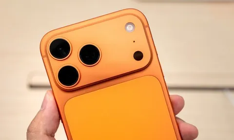 Soi dưới kính hiển vi, nguyên nhân iPhone 17 Pro dễ trầy xước đã bị phát hiện