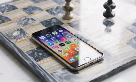 Chiếc iPhone mất giá nhanh nhất lịch sử Apple: Chưa đến 3 triệu dù hiệu năng ngang ngửa iPhone 13 Pro Max