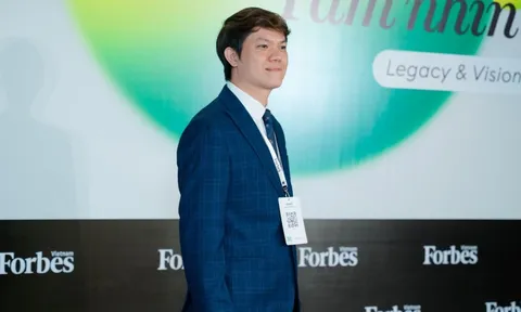 SunUni Academy tại Forbes 2025: Đào tạo tiếng Anh trực tuyến trong thời đại mới