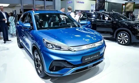 Xe điện ở nước láng giềng Việt Nam phát triển hùng mạnh số 1 thế giới: Đây là 'mớ bòng bong' phía sau!