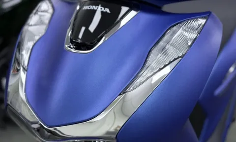 Xe tay ga Honda nhiều người mê vừa về màu mới cực đẹp, đi gần 45km hết 1 lít xăng, phanh ABS trước-sau