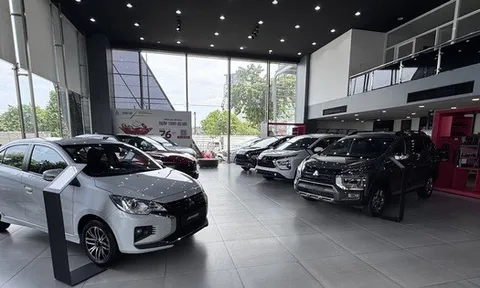 Nhiều mẫu xe 7 chỗ có giá ngang xe 4 chỗ