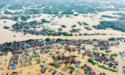 Thiệt hại nặng nề do mưa lũ sau bão số 11